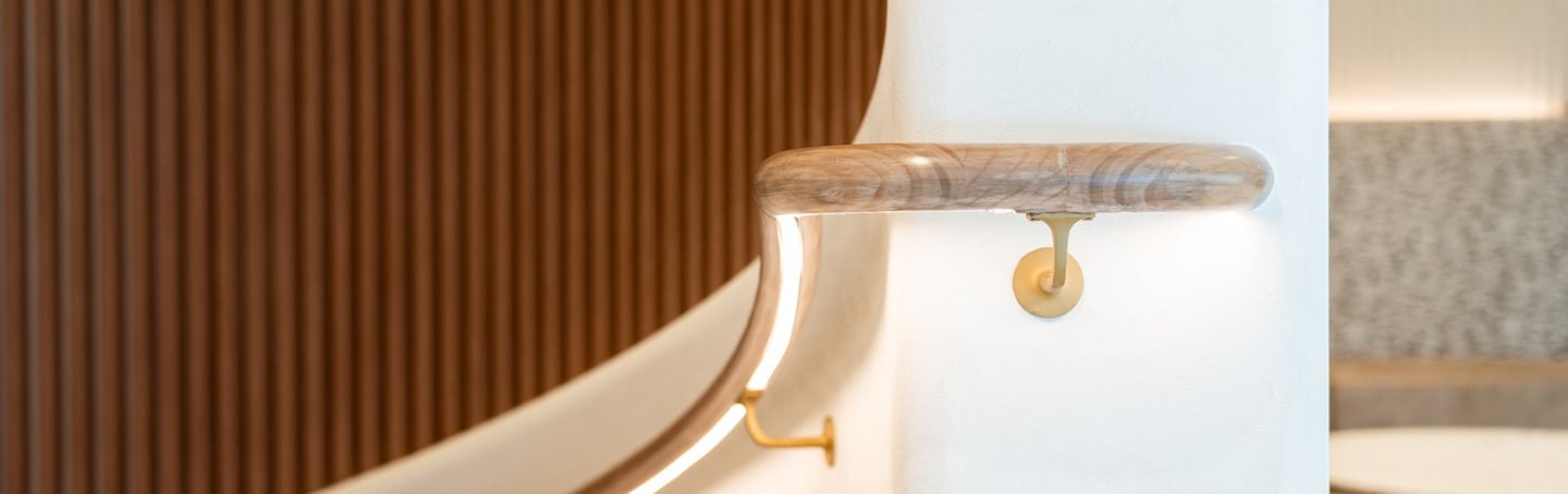 Balustrade_105_UP_02194_Web Size_1900x600