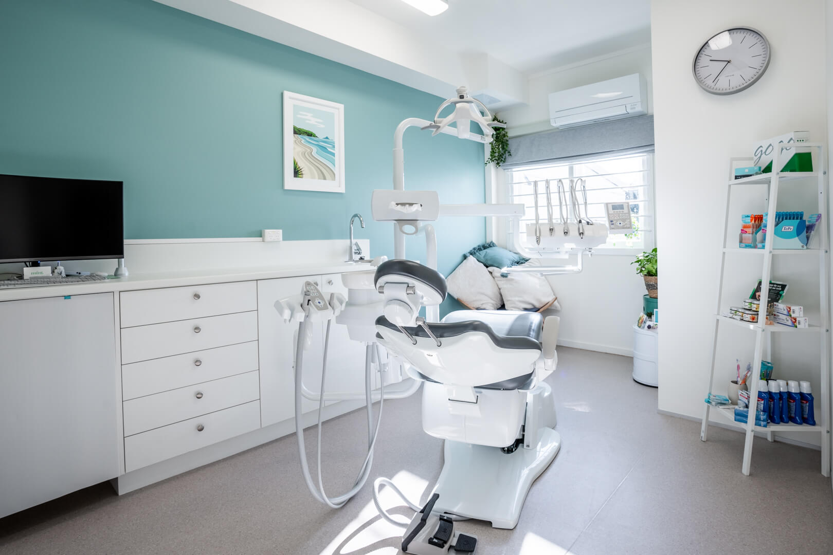 Dental surgery room